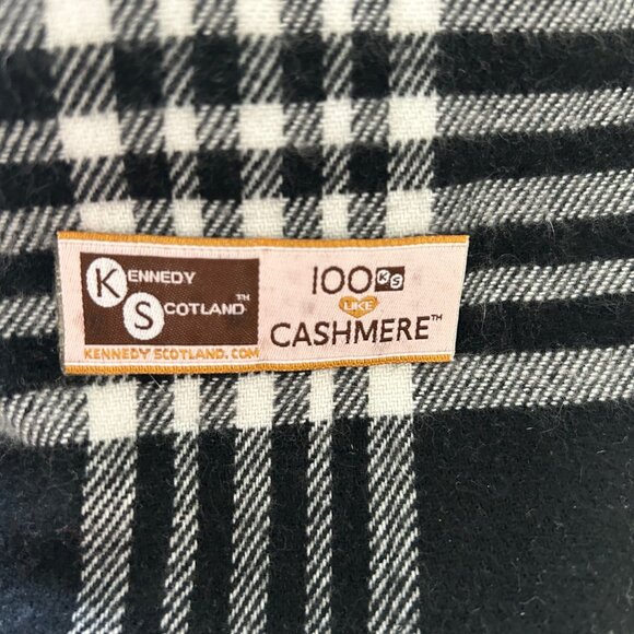 Kennedy Scotland 100% Cashmere Scarf Black Red Plaid Tartan Fringe Unisex Soft - Picture 6 of 6